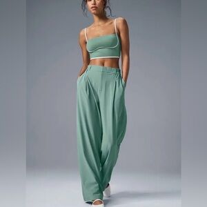 Alo Yoga Womens High Waist Pursuit Trouser Pant Size Small Athleisure